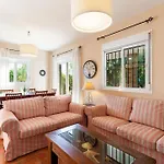 בית כפרי La Buganvilla - Solo Familias *