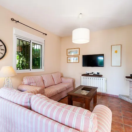 La Buganvilla - Solo Familias コニル・デ・ラ・フロンテラ